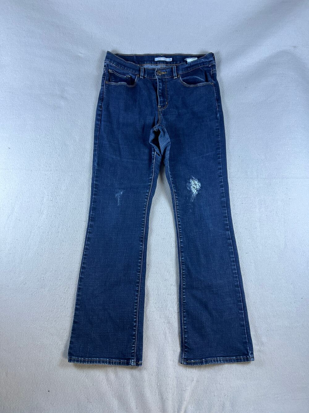 Levi's Classic Bootcut Jeans Womens 10 Blue Mid Rise Dark Wash Distressed Denim